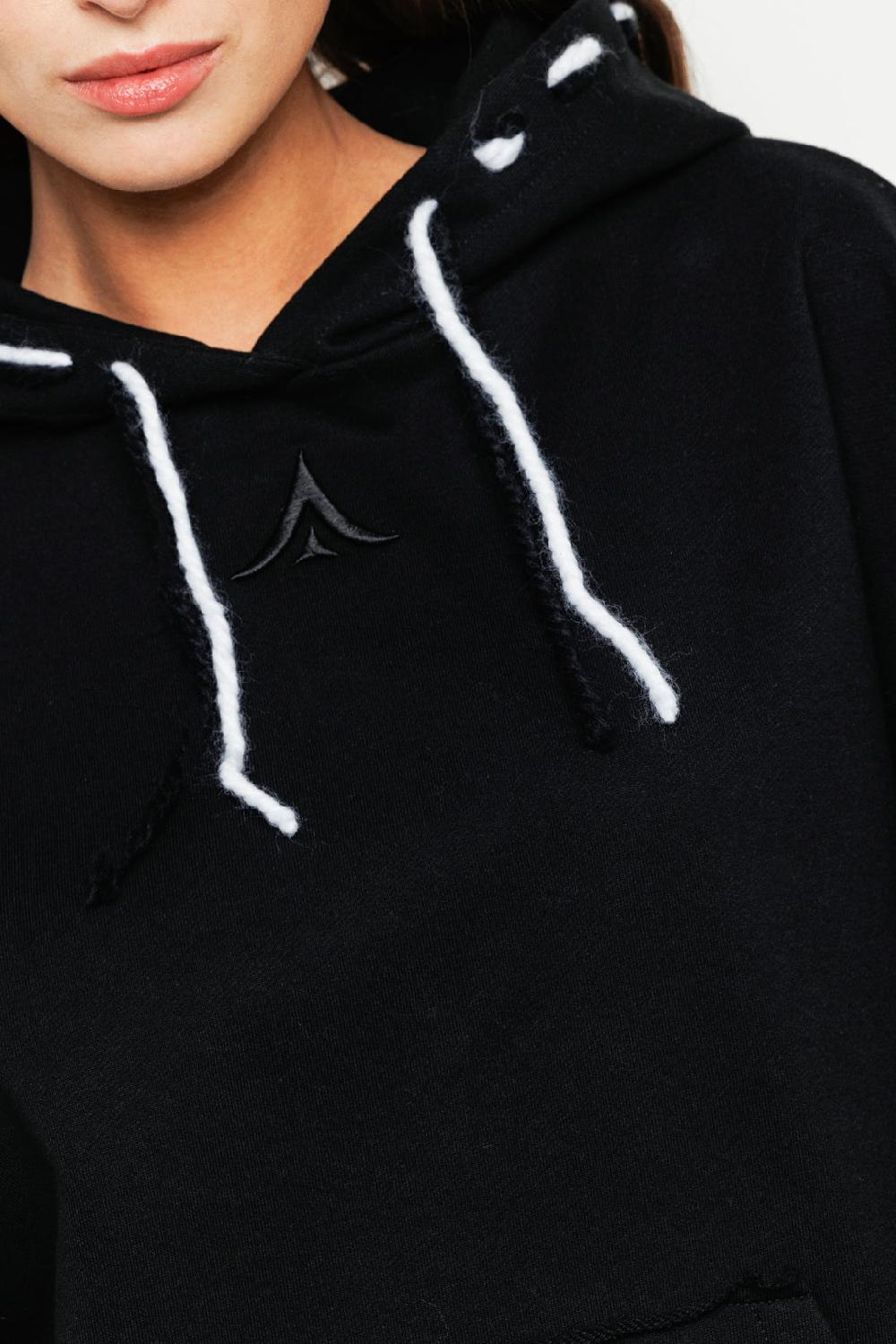 Akep FELPA AKEP CON CAPPUCCIO CON TASCA IN MAGLIA JACQUARD SUL DAVANTI