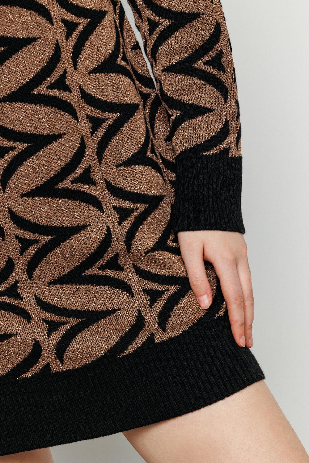 Akep MAXI PULL AKEP A COLLO ALTO FANTASIA ALLOVER LOGO IN LUREX