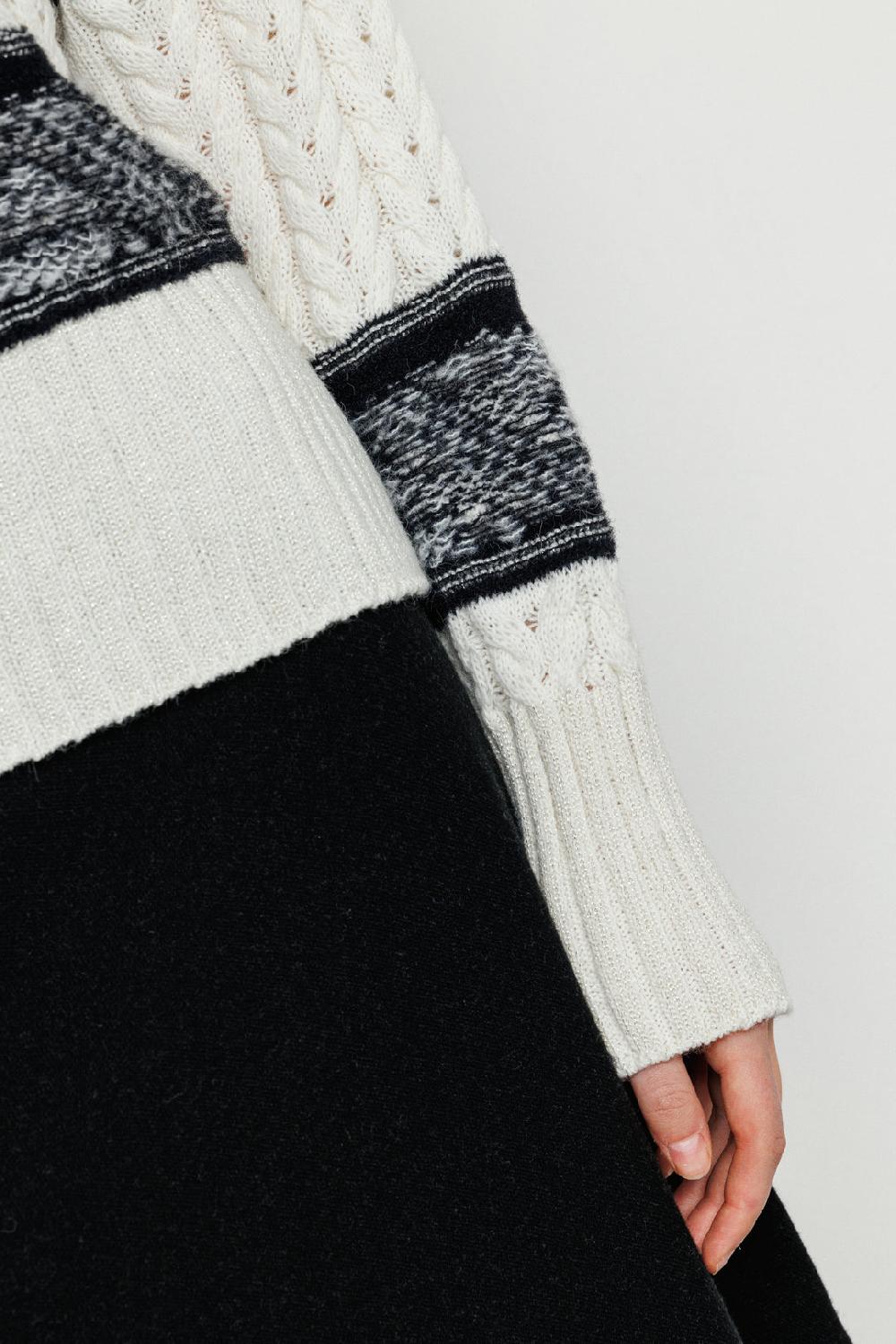 Akep PULLOVER AKEP GIROCOLLO INTRECCIATO CON INSERTI JACQUARD