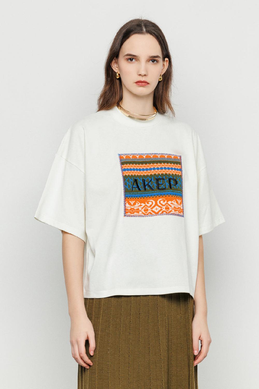 Akep T-SHIRT AKEP OVERSIZE CON APPLICAZIONE JACQUARD SUL DAVANTI