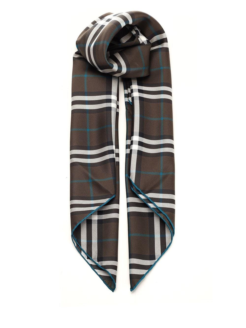 Al Duca D'Aosta Burberry Foulard in seta Check