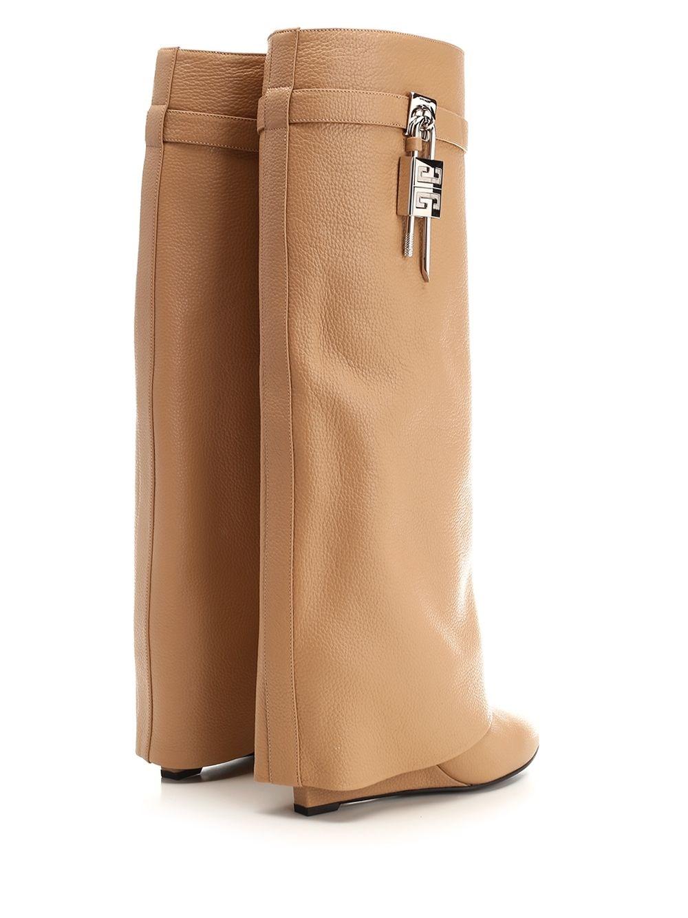 Al Duca D'Aosta Givenchy Stivali "Shark Lock"