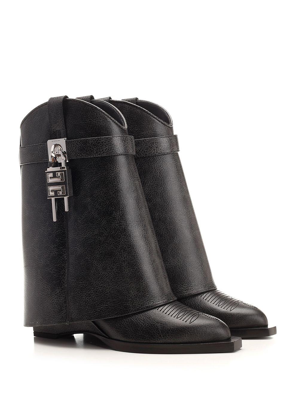 Al Duca D'Aosta Givenchy Stivali "Skark Lock Cowboy"