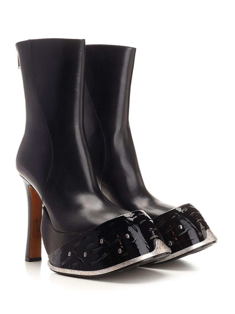 Al Duca D'Aosta Alexander Mcqueen Stivali Stile Zoccolo In Nero