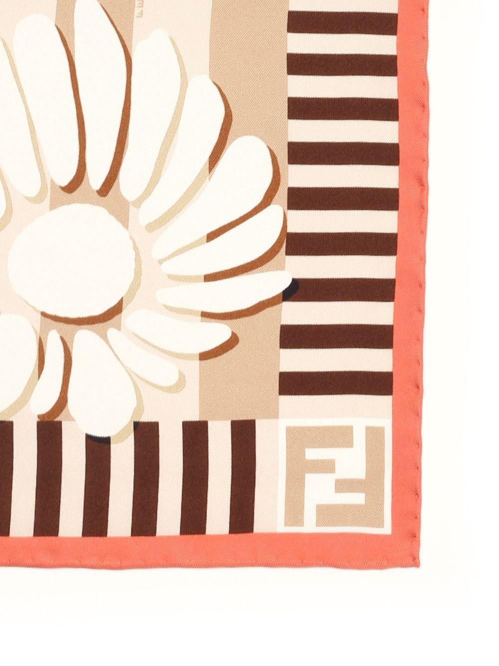 Al Duca D'Aosta Fendi Foulard In Seta Stampa Peekaboo