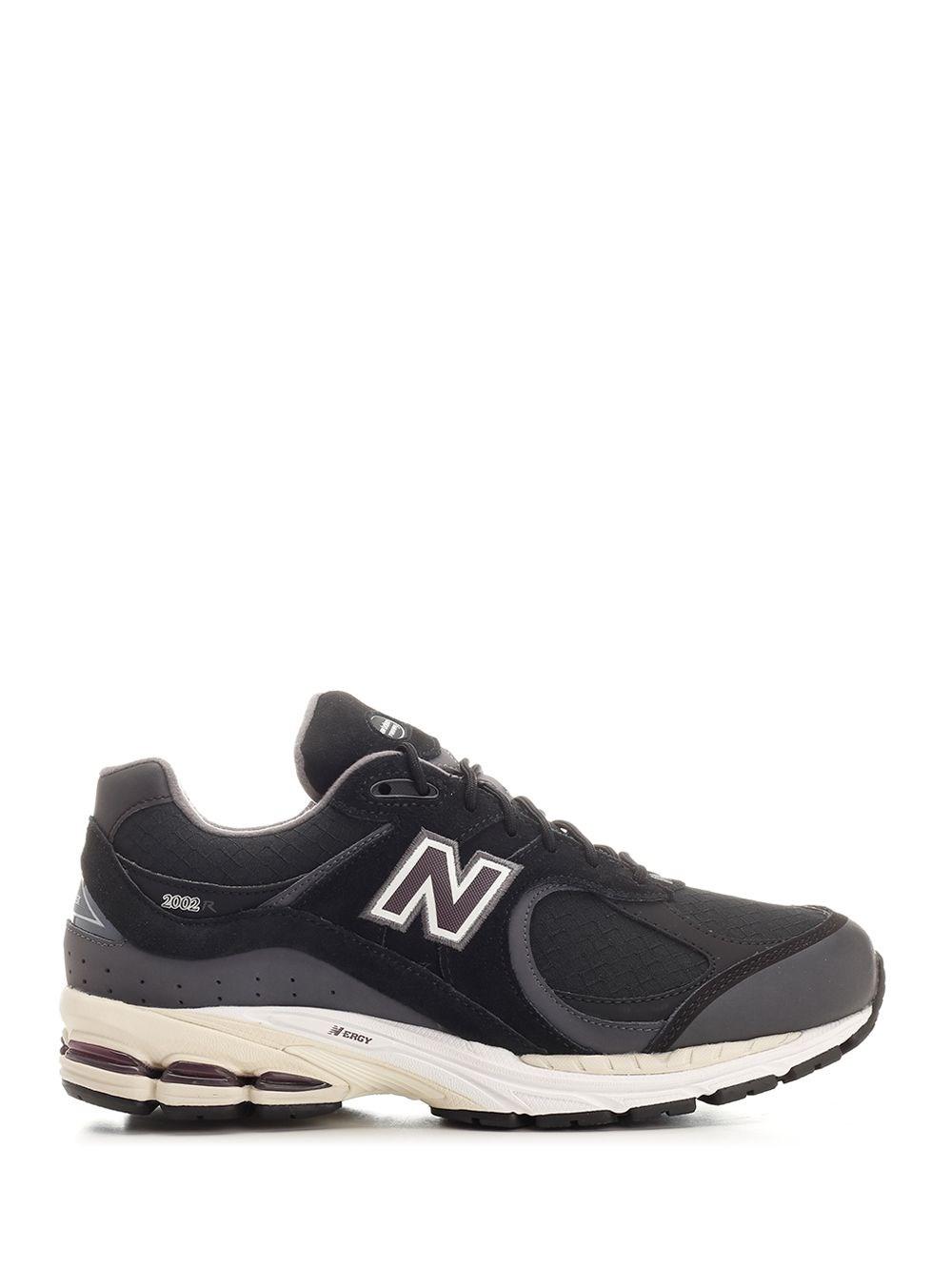 Al Duca D'Aosta New Balance sneaker 2002R in suede e tessuto GORE-TEX®