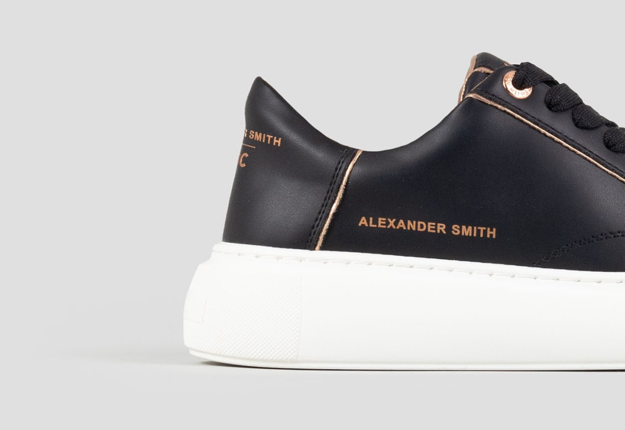 Alexander Smith ECO-GREENWICH WOMAN BLACK COPPER