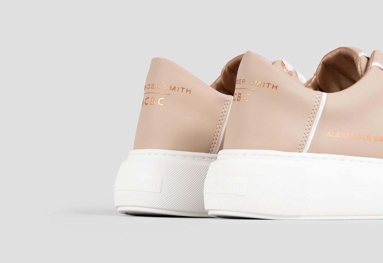 Alexander Smith ECO-GREENWICH WOMAN CAMEL