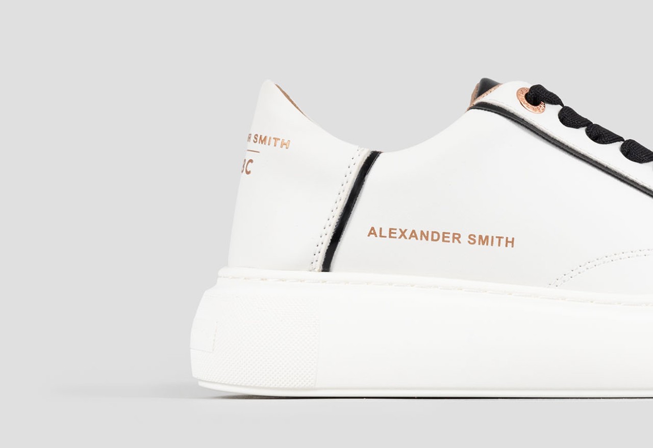Alexander Smith ECO-GREENWICH WOMAN WHITE BLACK