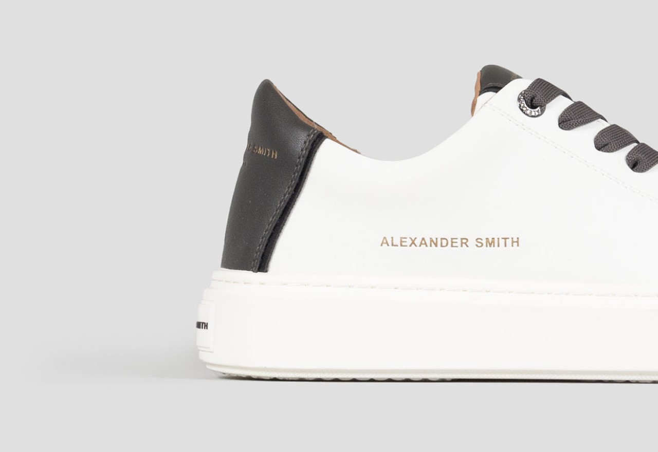 Alexander Smith LONDON MAN WHITE DARK SMOKE