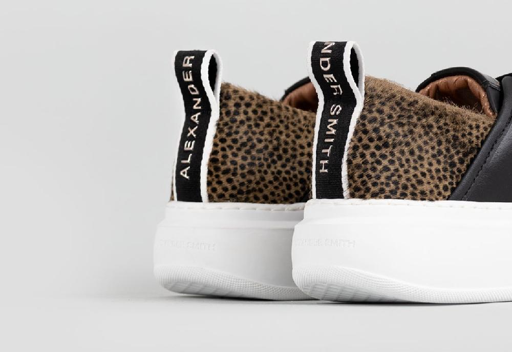 Alexander Smith WEMBLEY WOMAN BLACK SAND