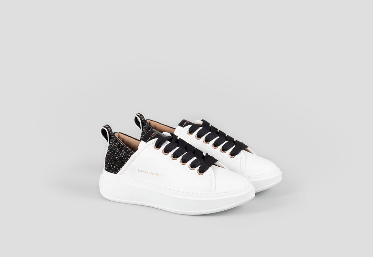 Alexander Smith WEMBLEY WOMAN WHITE BLACK