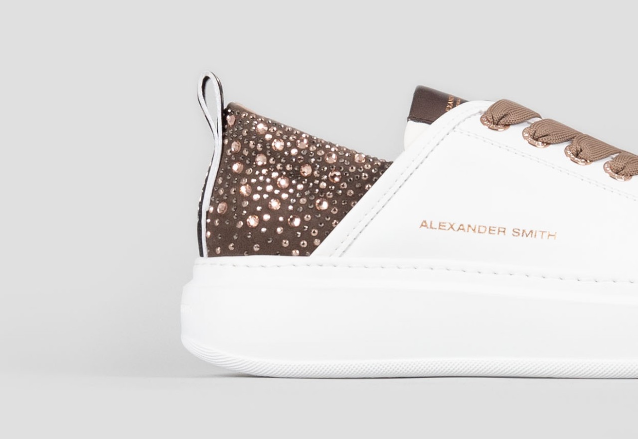 Alexander Smith WEMBLEY WOMAN WHITE BRONZE