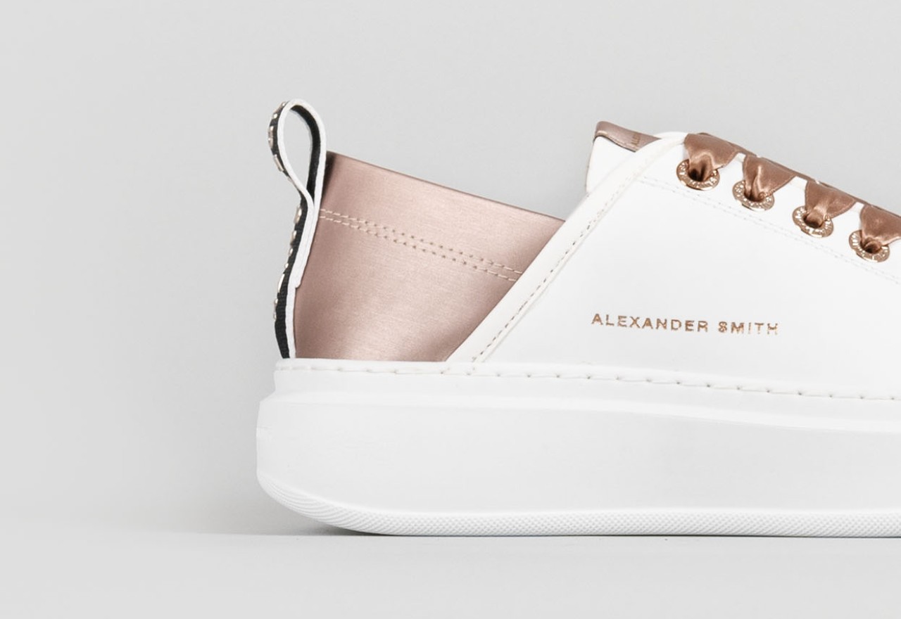 Alexander Smith WEMBLEY WOMAN WHITE COPPER