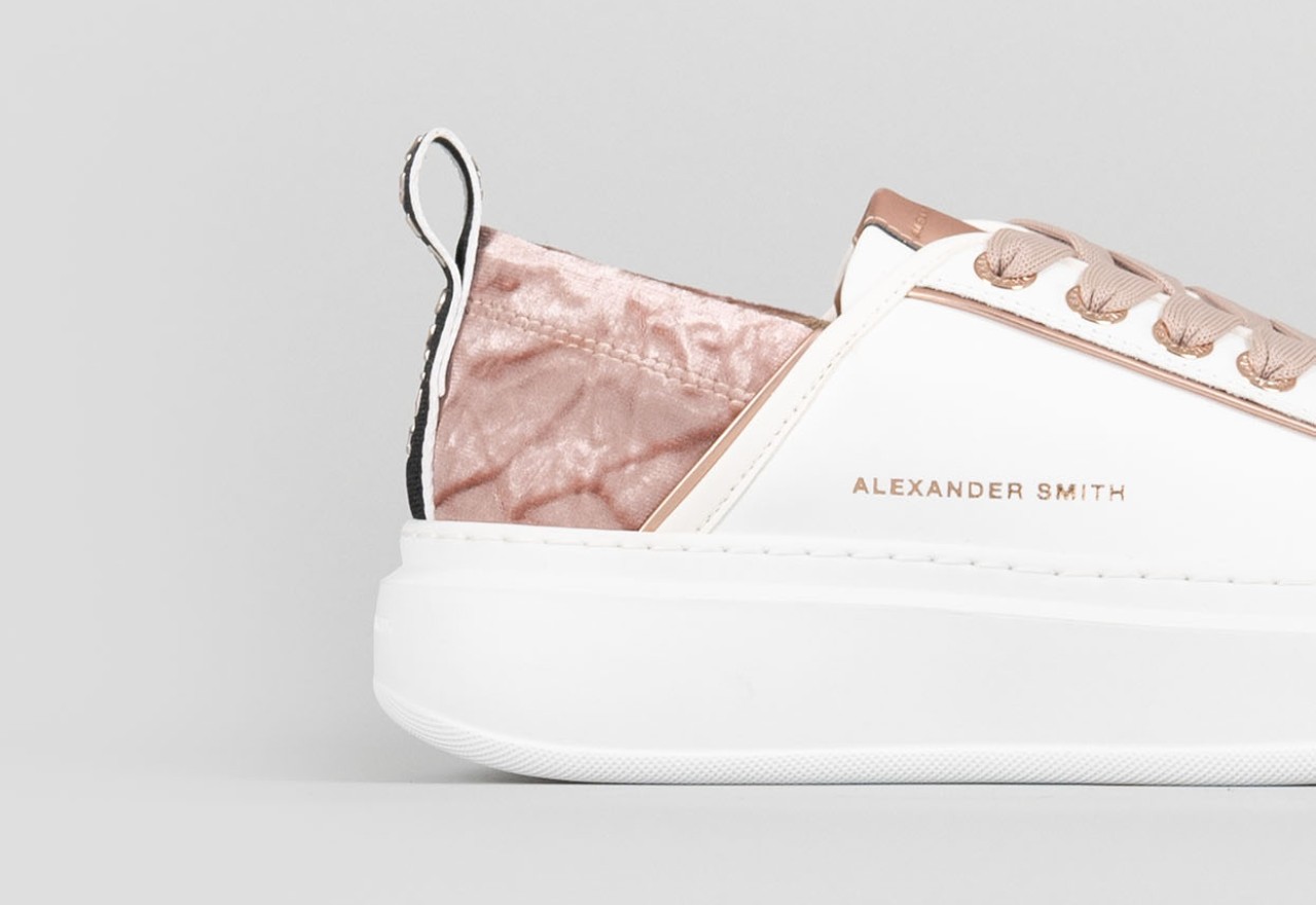 Alexander Smith WEMBLEY WOMAN WHITE NUDE