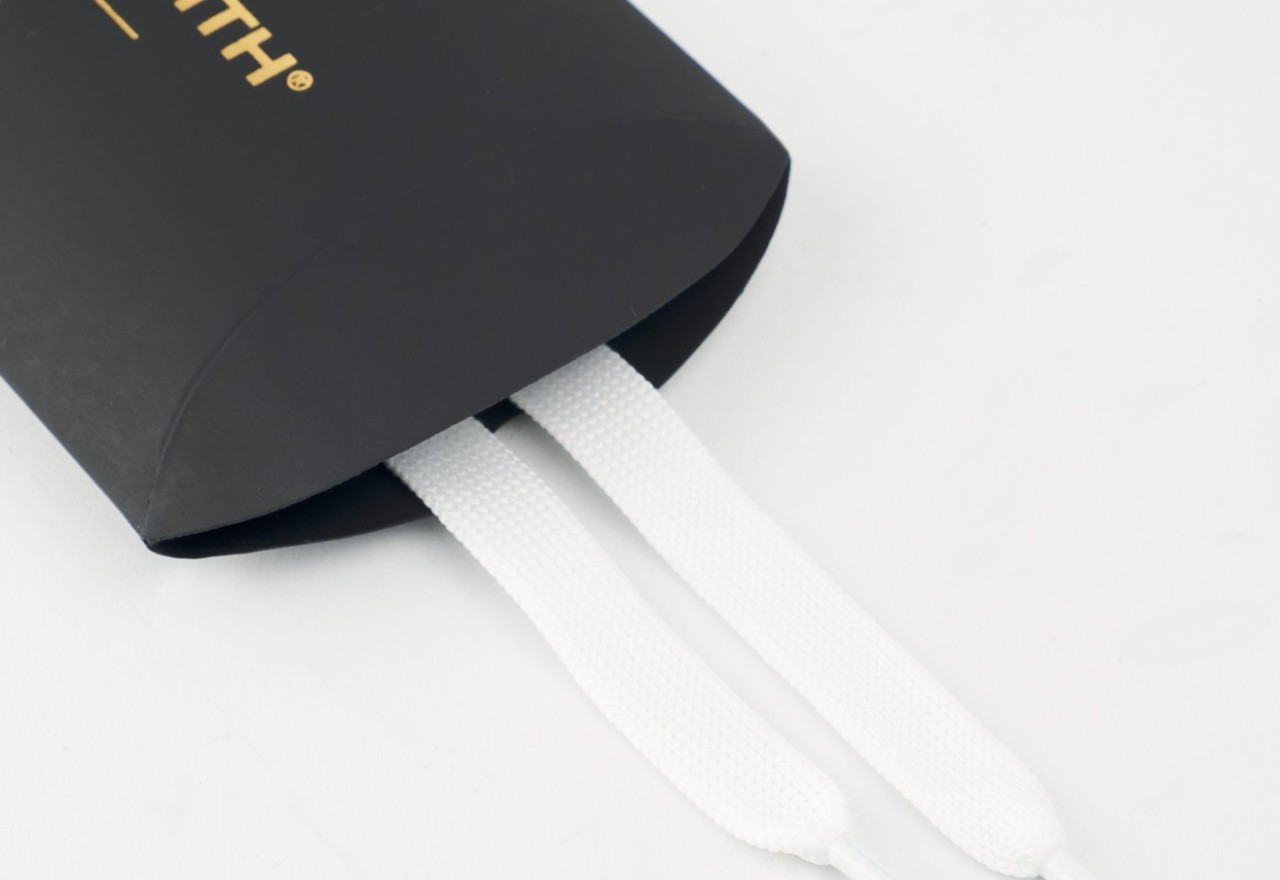 Alexander Smith WHITE LACES MAN - London & Eco-Wembley