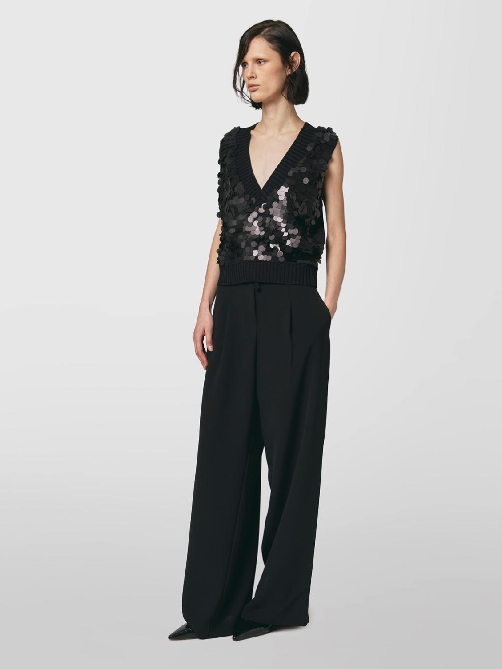 Alpha Studio SCOLLO V S/M RASATO CON RICAMO