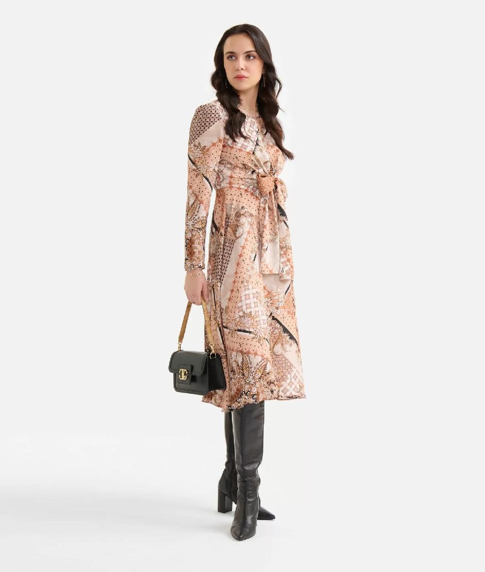 Alviero martini 1a classe Abito con nodo in twill stampa Geo Patchwork Foulard Greige