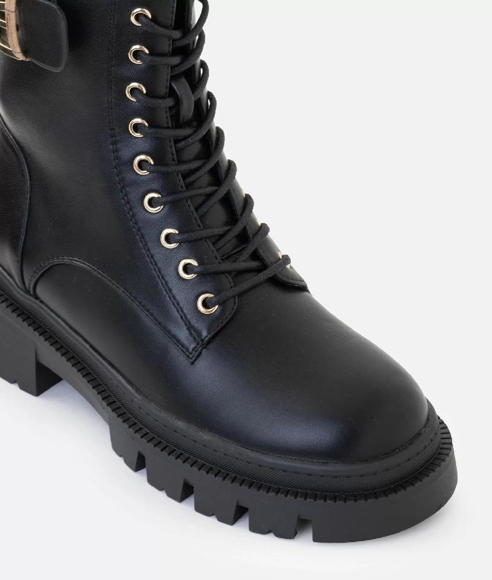 Alviero Martini 1a Classe Anfibi In Eco Nappa Liscia Con Dettaglio 1C Neri