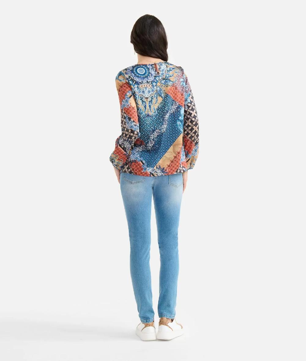 Alviero Martini 1a Classe Blusa Basic In Twill Stampa Geo Patchwork Foulard Blu