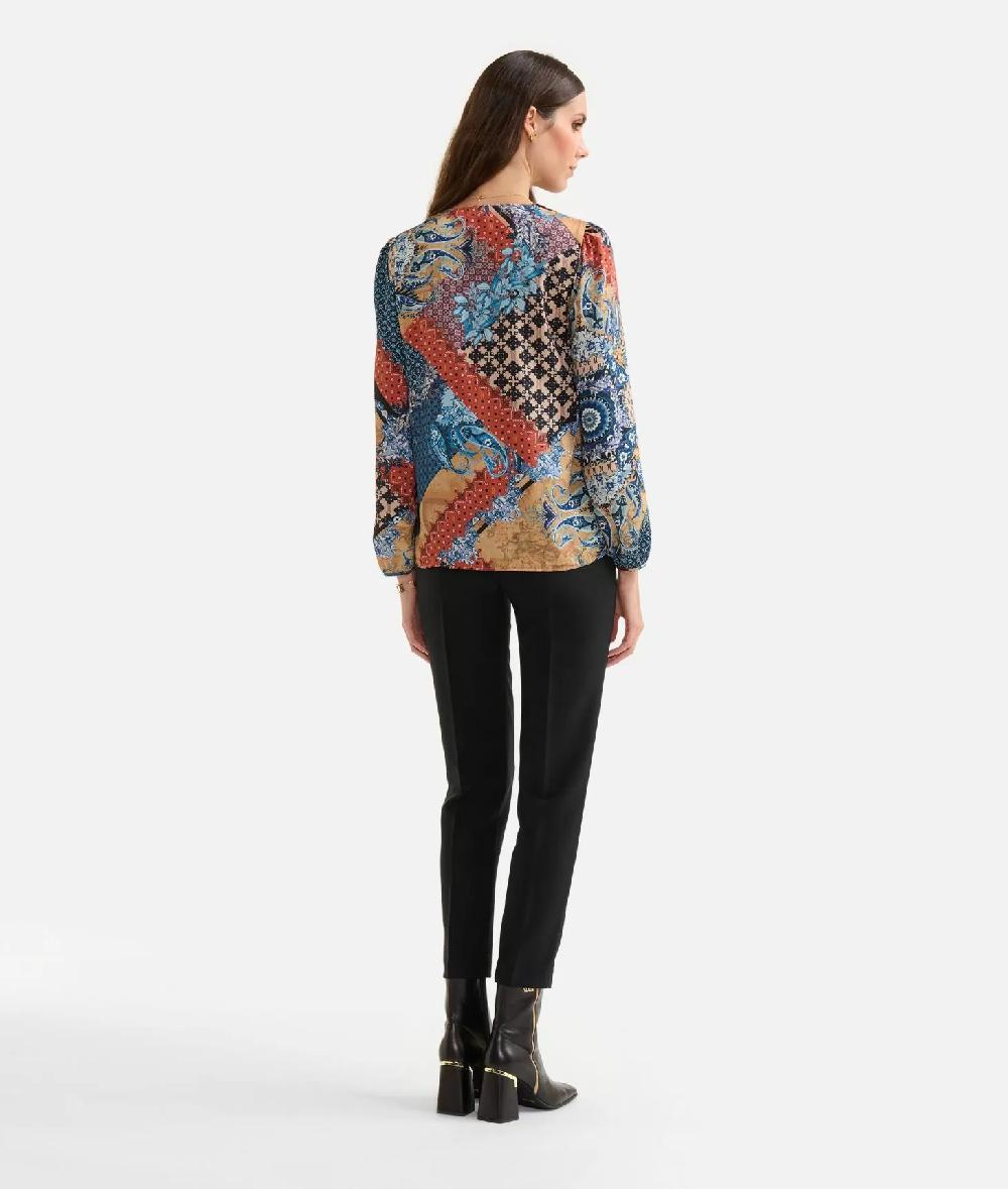 Alviero Martini 1a Classe Blusa Con Revers In Twill Stampa Geo Patchwork Foulard Blu