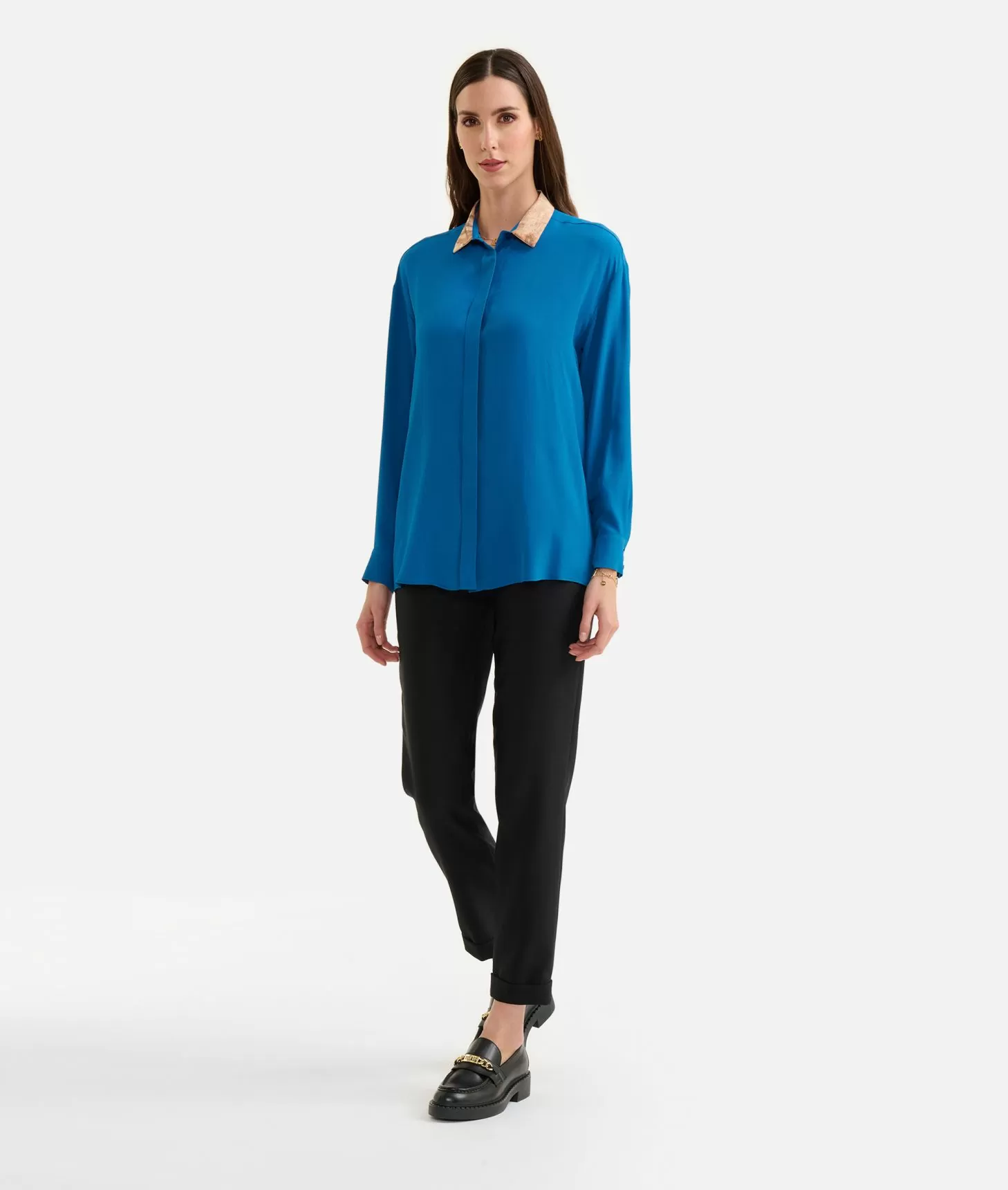 Alviero martini 1a classe Camicia in crêpe de chine con colletto Geo Classic Blu di Prussia