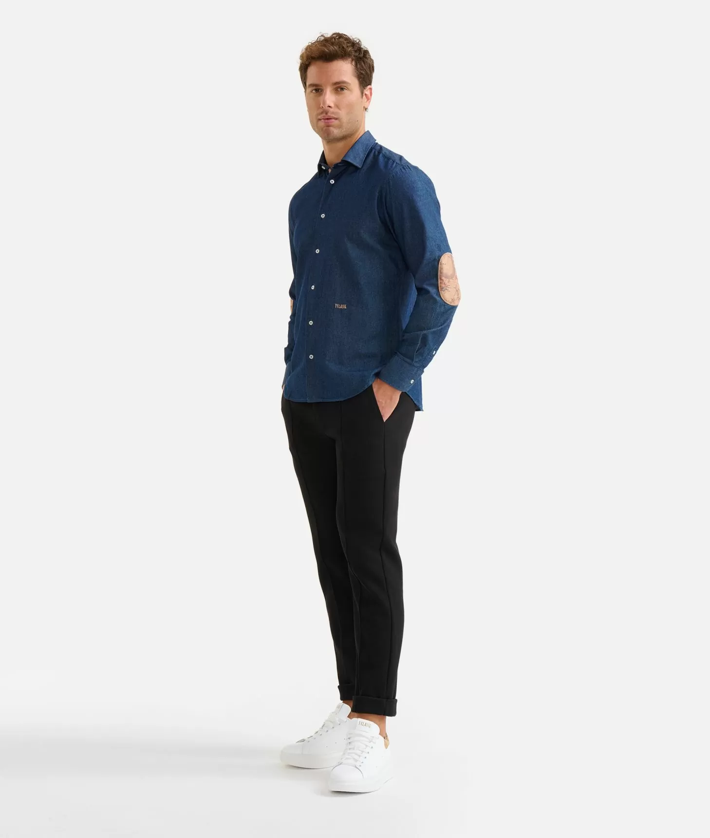 Alviero martini 1a classe Camicia slim in denim leggero con toppe Geo Classic Blu Jeans Scuro