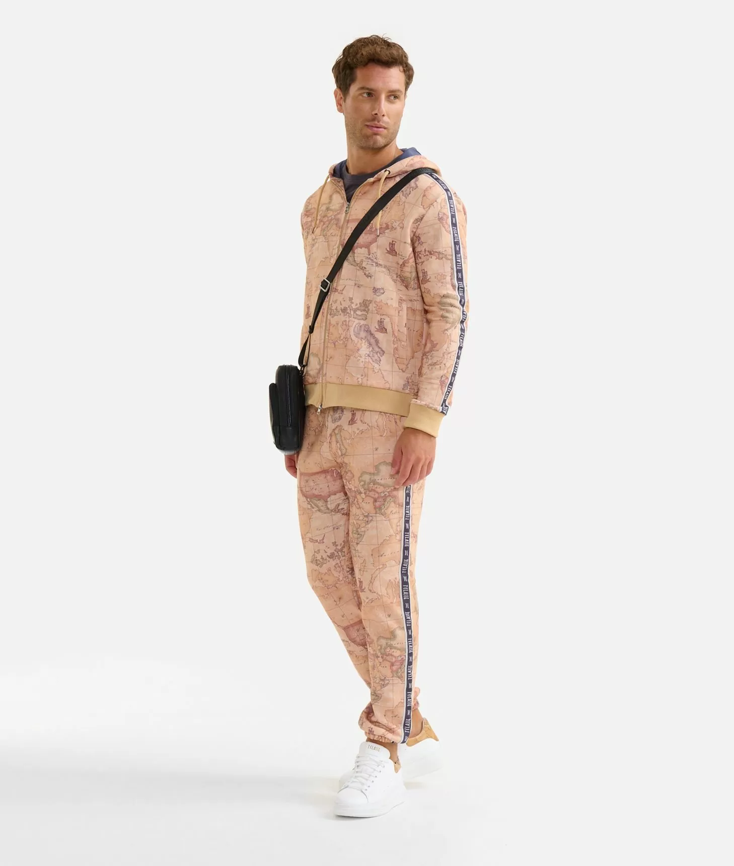 Alviero martini 1a classe Felpa con zip e loghi Geo Classic