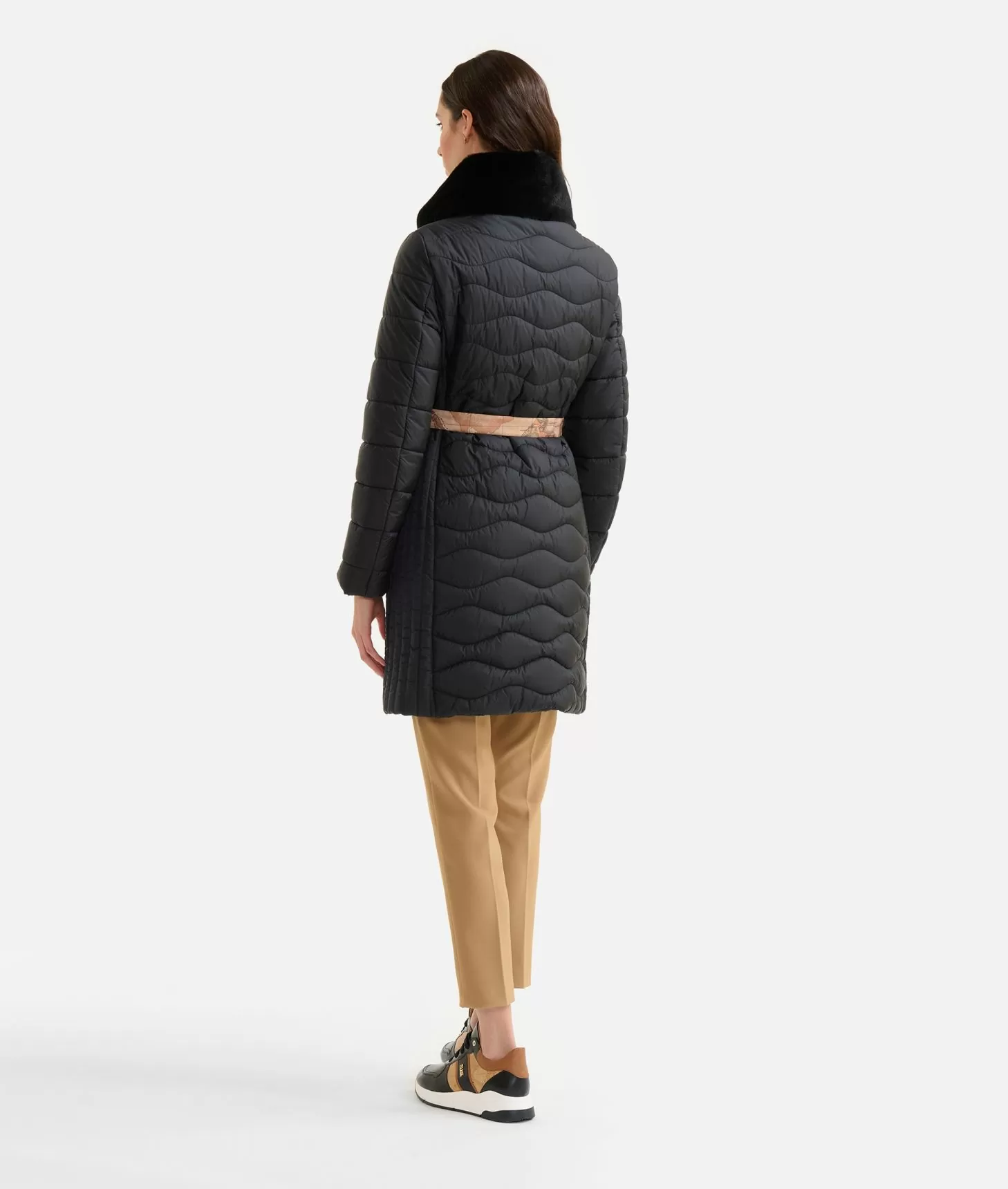 Alviero Martini 1a Classe Imbottito In Nylon Cangiante Con Collo Ecofur Nero