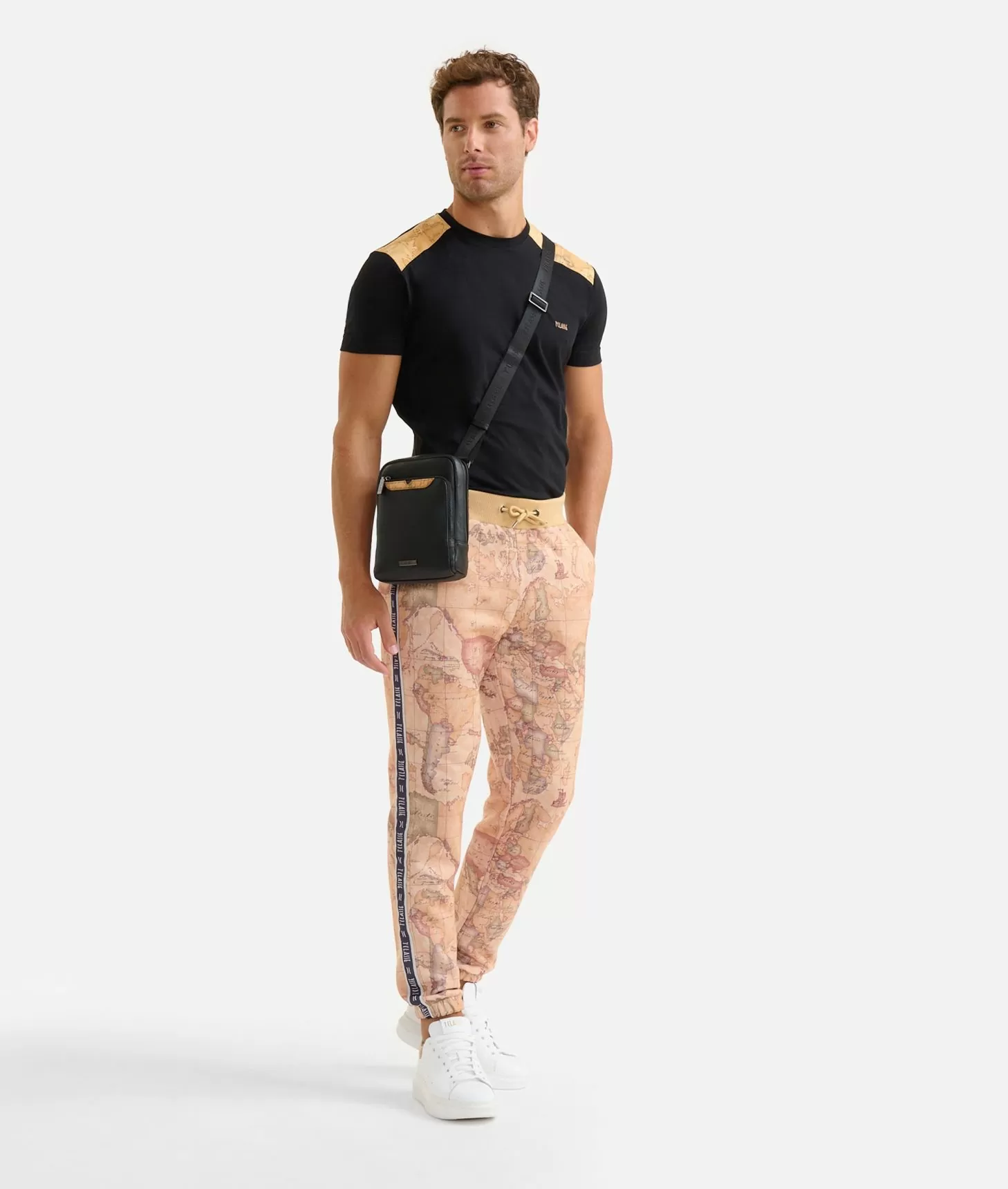 Alviero martini 1a classe Pantaloni jogging con loghi Geo Classic