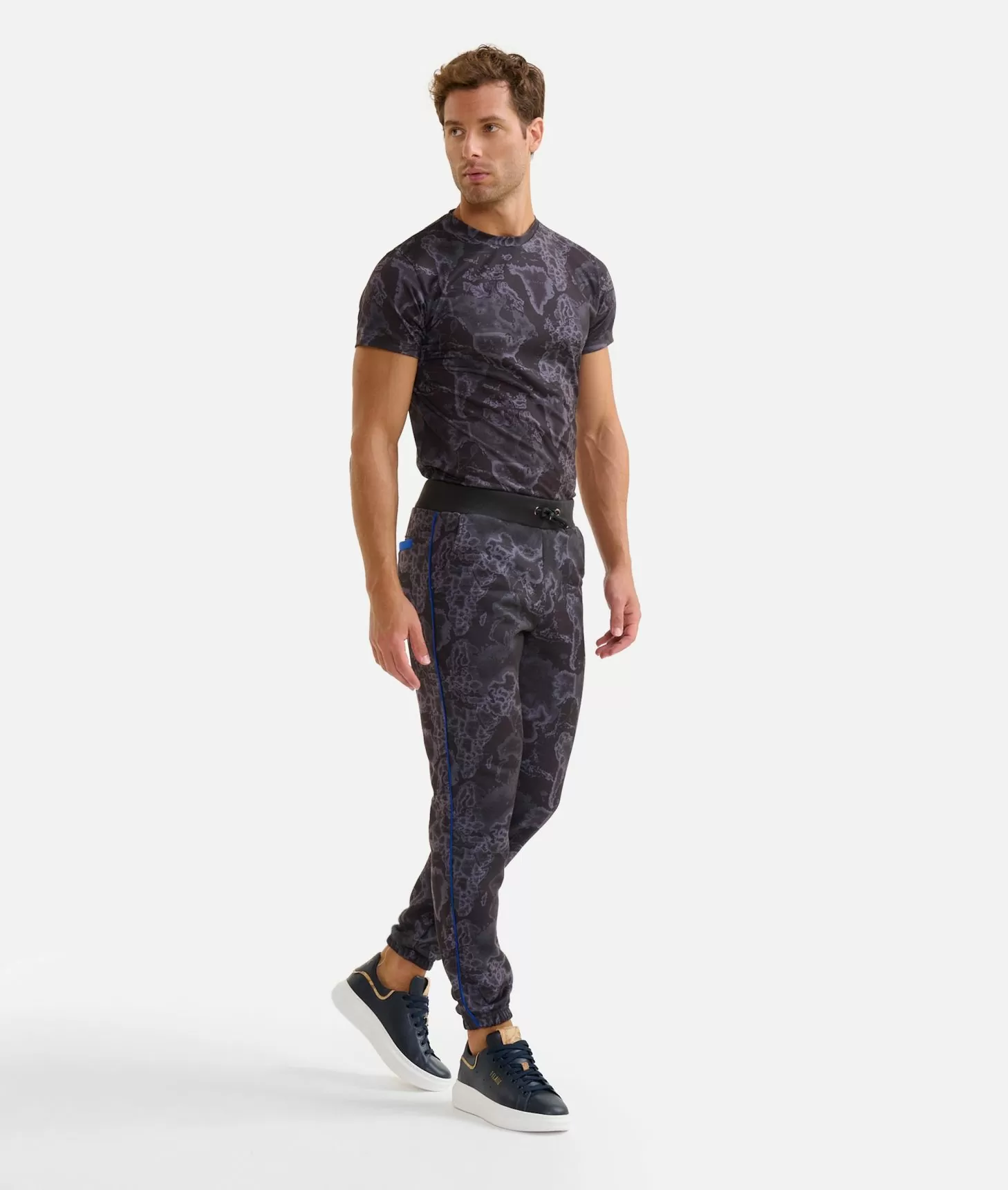 Alviero martini 1a classe Pantaloni jogging stampa Geo Night Neri