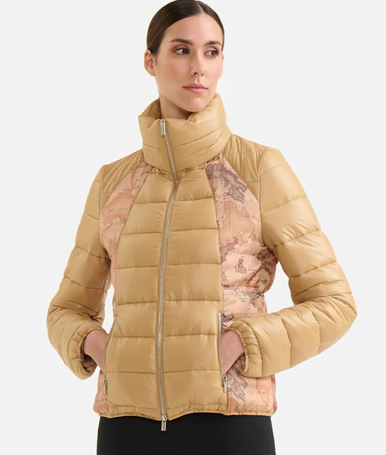 Alviero Martini 1a Classe Piumino Corto In Nylon Leggero Lucido Con Inserti Geo Classic Cammello