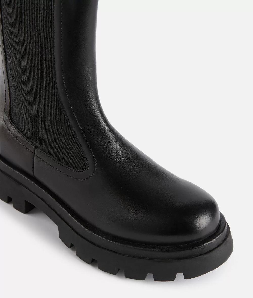 Alviero Martini 1a Classe Stivaletti In Pelle Liscia Con Elastici E Bottoncino 1C Neri