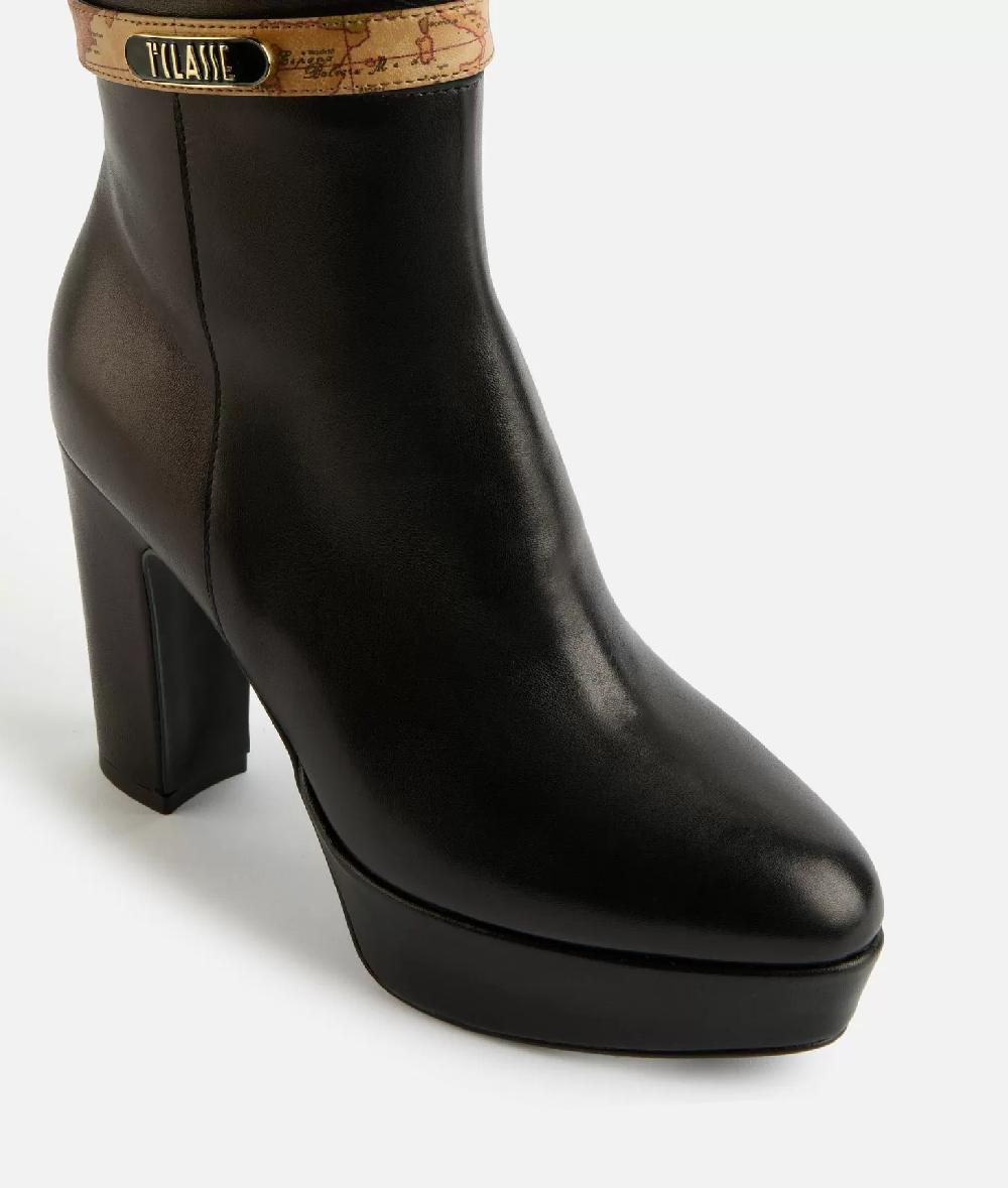 Alviero Martini 1a Classe Stivali In Nappa Liscia Con Tacco E Placchetta 1ᴬ Classe Neri