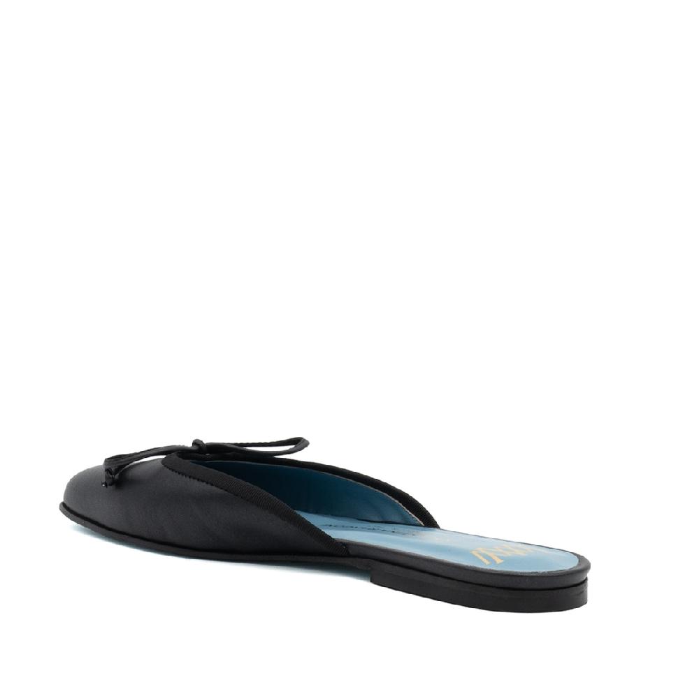 Amalfi By Rangoni Ballerina Bellina Black