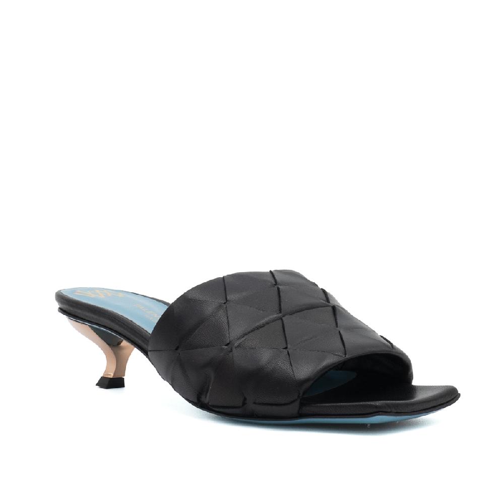 Amalfi By Rangoni Mules Vicky Nero