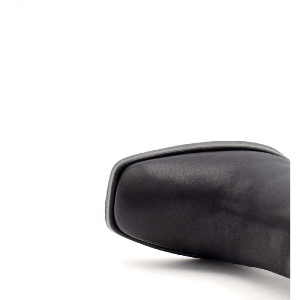 Amalfi By Rangoni Stivaletto Primula Nero