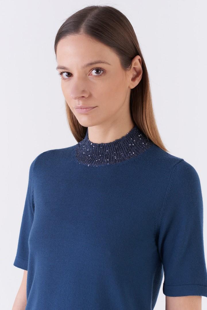 Amina Rubinacci REFRAIN