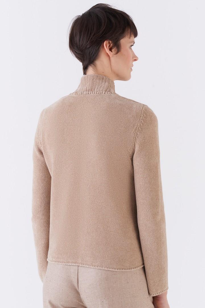 Amina Rubinacci RISING