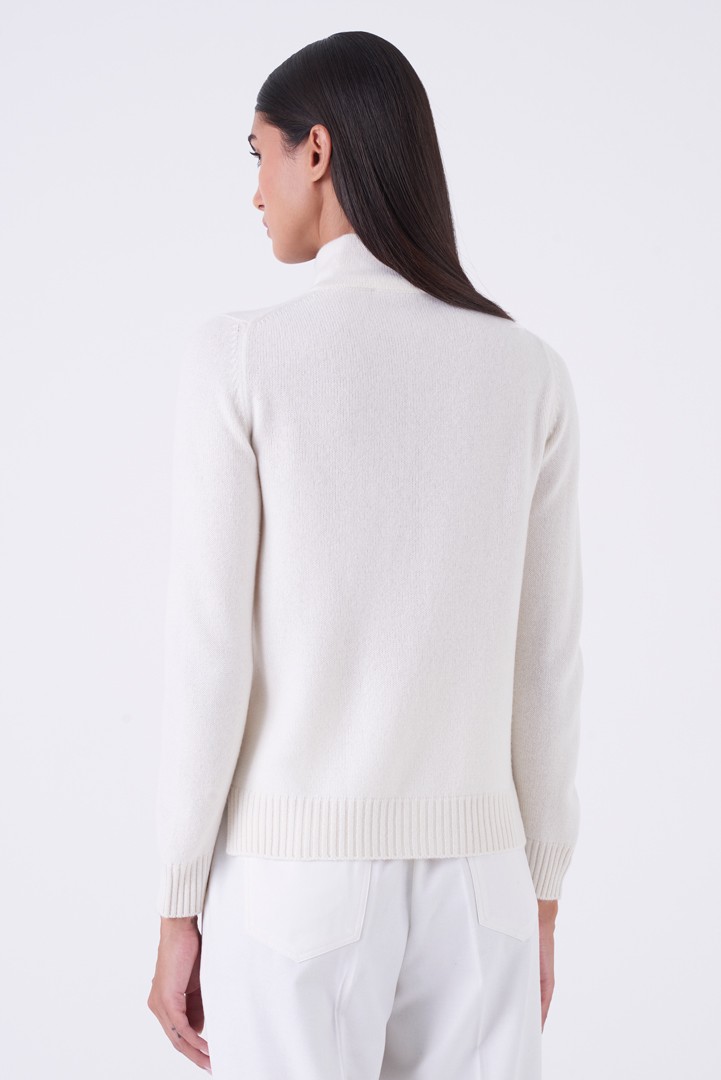 Amina Rubinacci ROBOCOP