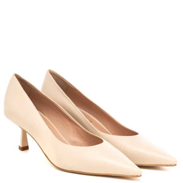 Andrea pinto Art.806