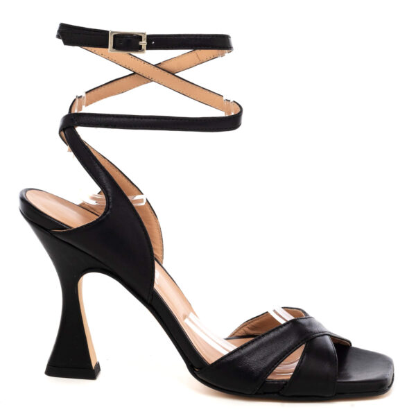 Andrea Pinto Art.835