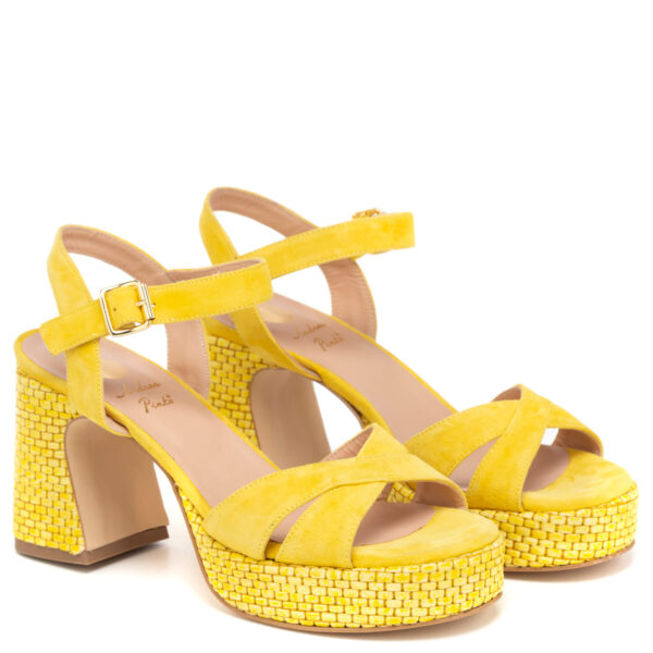 Andrea pinto Art.857