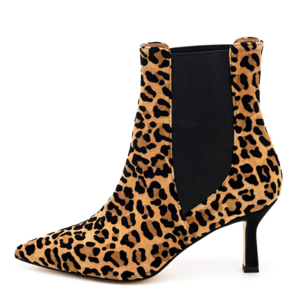 Andrea Pinto Art.931