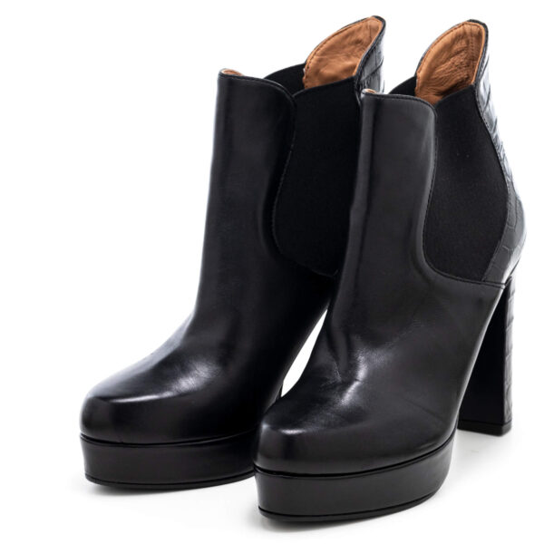 Andrea pinto Art.936