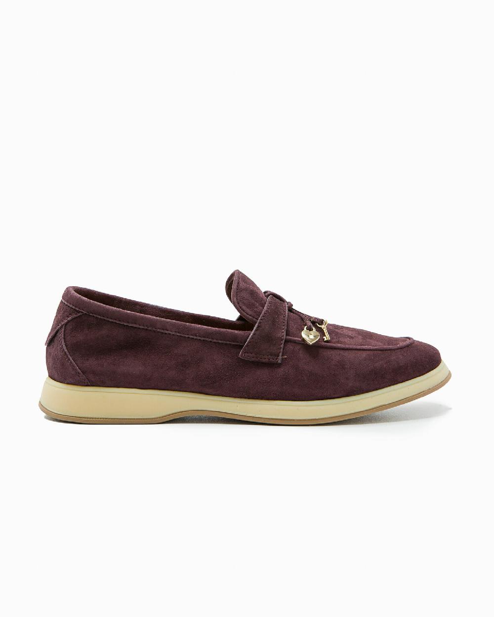 Andrea ventura Mocassino senza lacci con charms color oro Aq-D BEACH-CHARMS2 in suede color aubergine