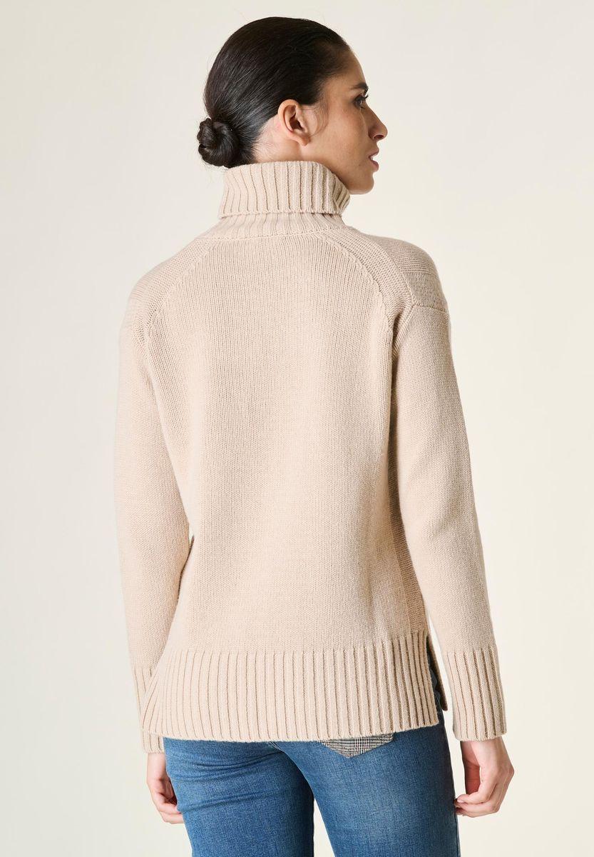 Angelico Dolcevita Cammello Lana Con Spacchi