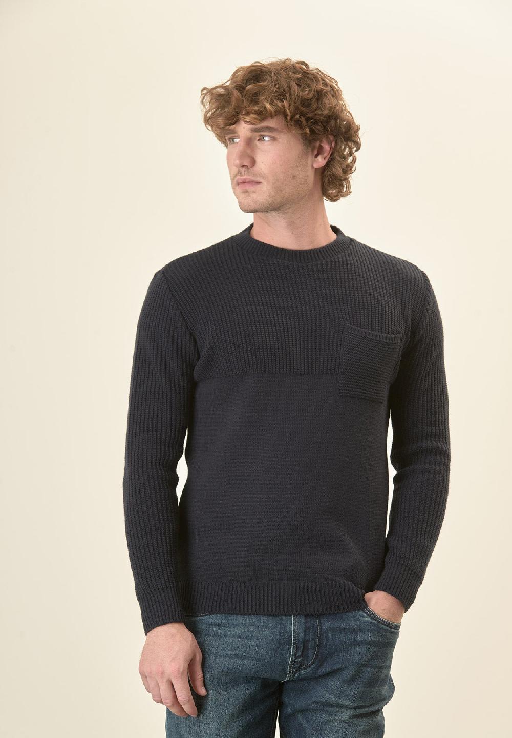 Angelico Girocollo blu con taschino misto lana