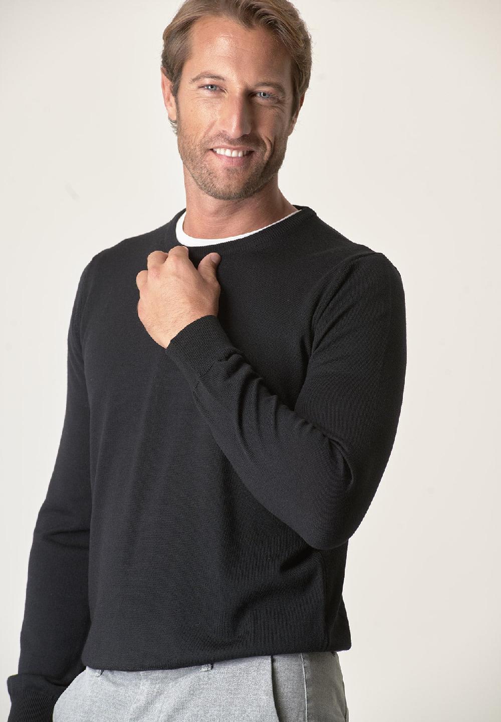Angelico Girocollo Nero Lana Merinos Extrafine