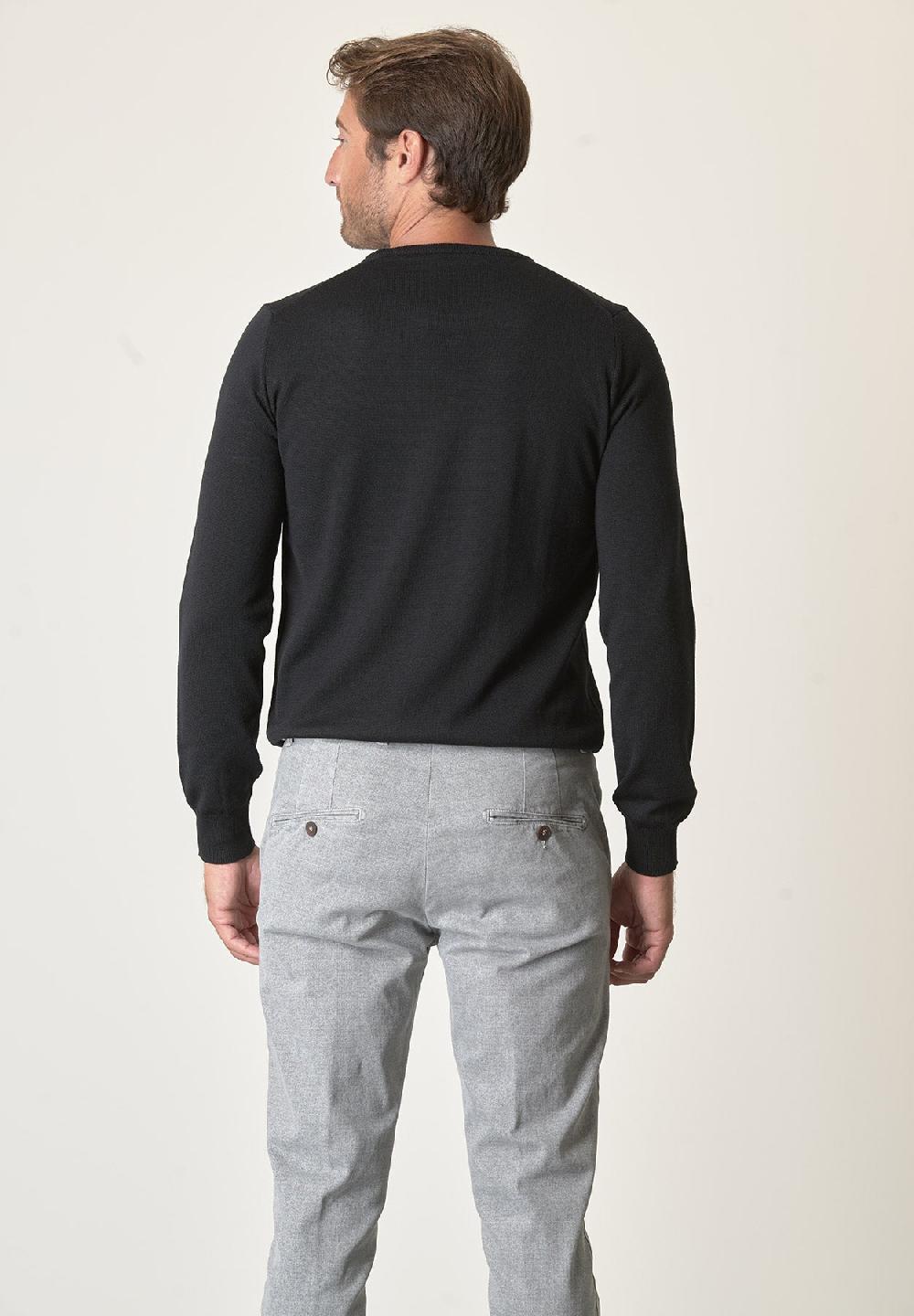 Angelico Girocollo Nero Lana Merinos Extrafine